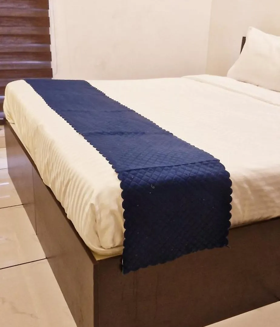 F Square Hotel Kochi 3*,  Indien